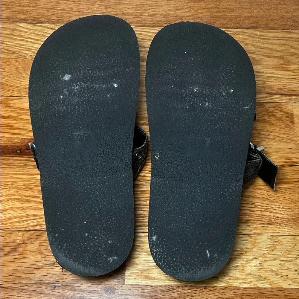 Zara Brown Sandals with Silver Buckles - Picture 4 of 4